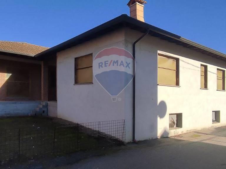 Villa in Via Tavallini, Confienza — foto 5 di 5