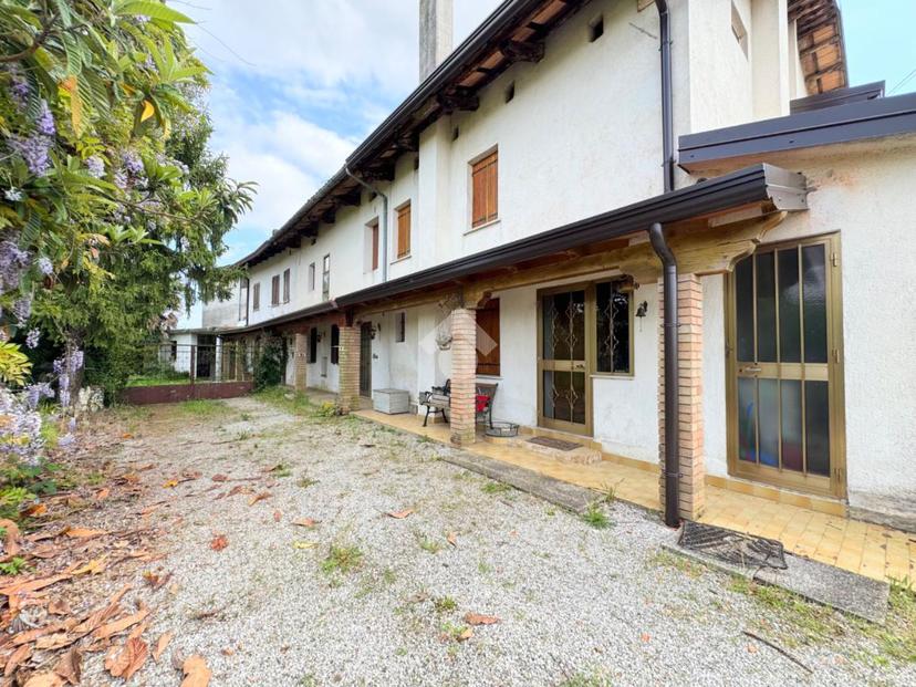 Villa in Località Casali di Belgrado 5, Varmo — foto 2 di 5