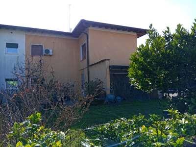 Villa trifamiliare in Via a, Volta, Brugnera