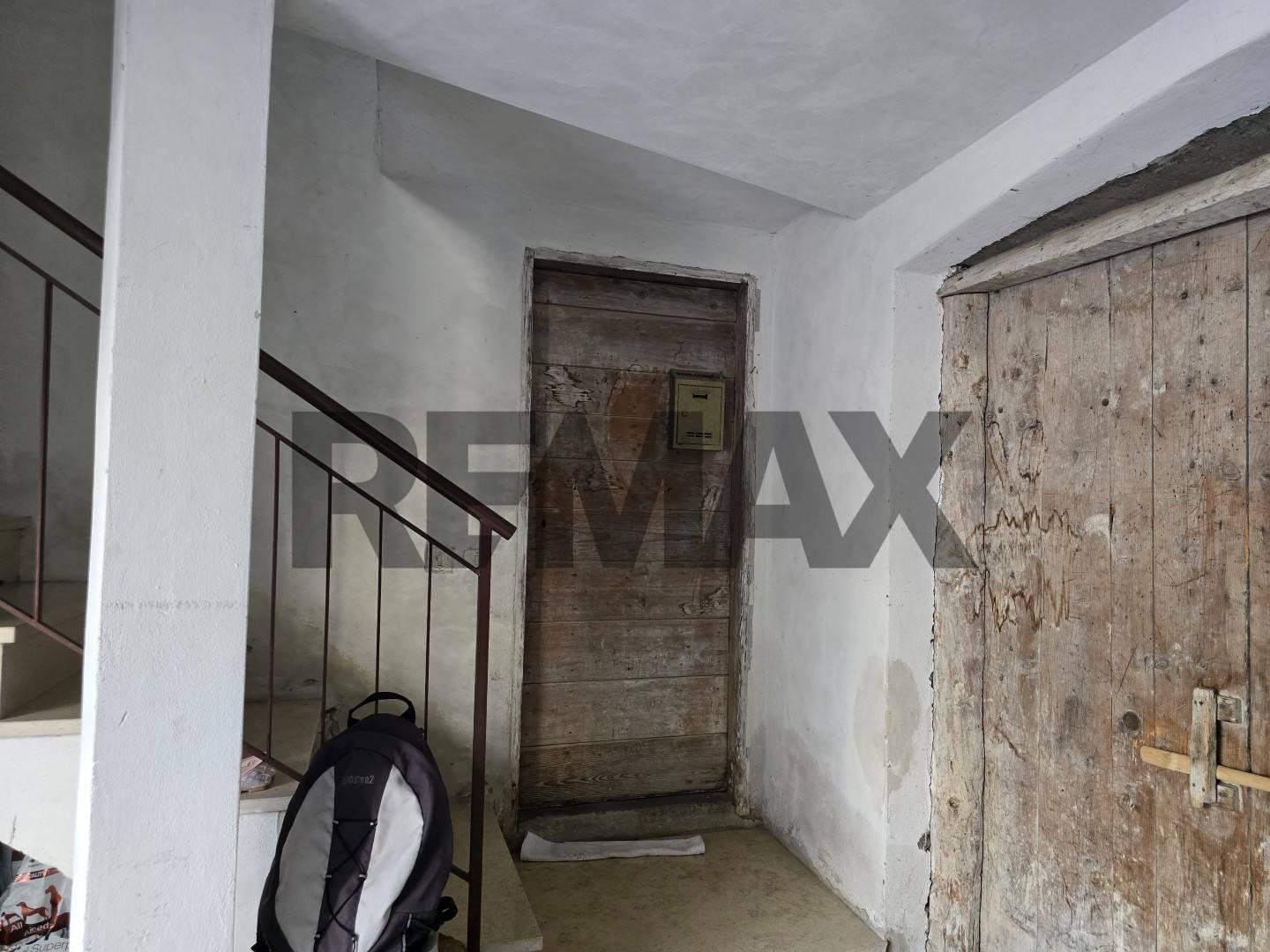 Casa indipendente, Lamon
