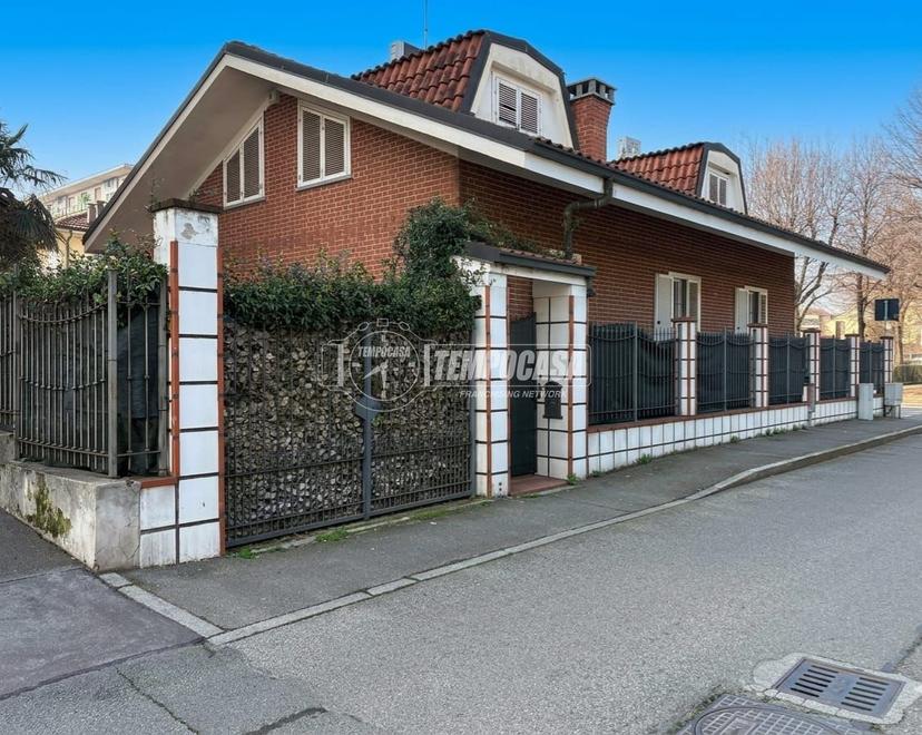 Casa indipendente in Via Garibaldi, Nichelino — foto 5 di 5