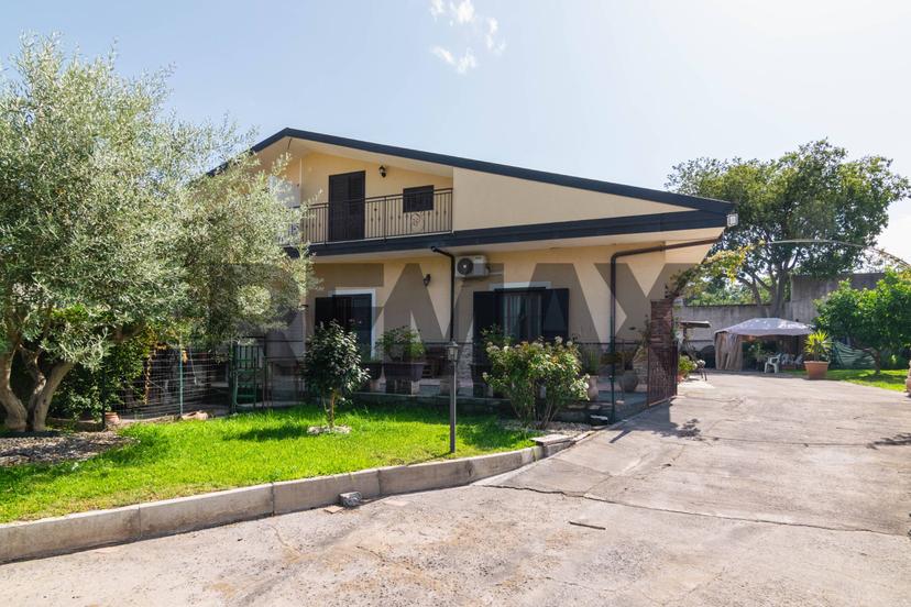 Villa a schiera in Via Cordovado 44, Acireale — foto 3 di 5