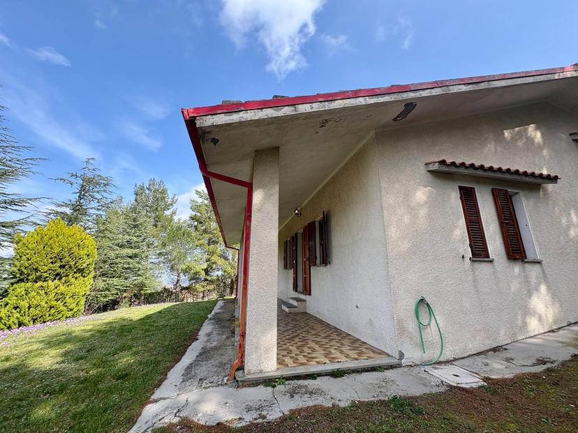 Casa indipendente in Frazione Precicchie, Fabriano — foto 4 di 5
