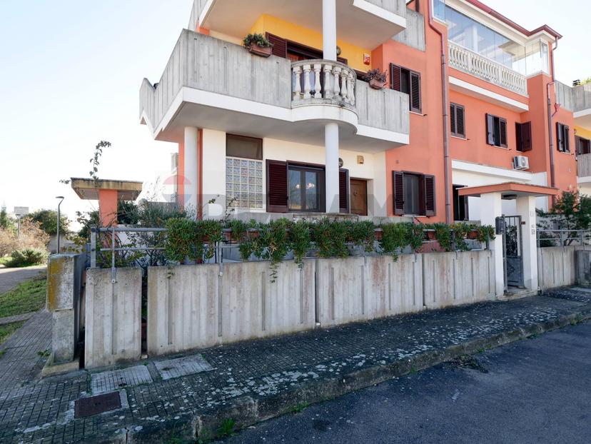 Villa in Piazzetta Antonio Tondo 3, Lequile — foto 2 di 5