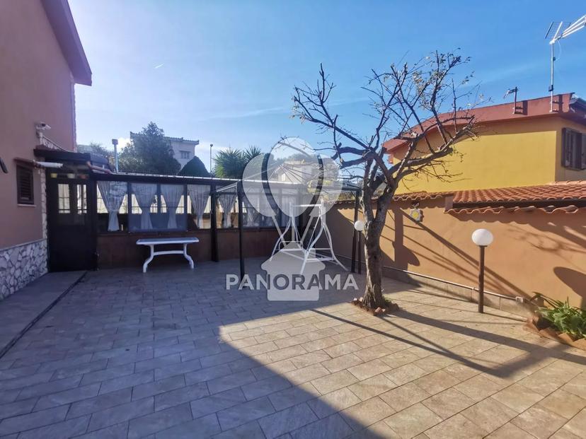 Villa in Via Vittorio Alfieri, 4, Torretta — foto 2 di 5