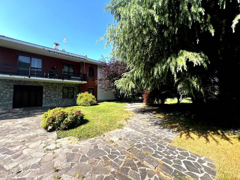 Villa in Via Lombardia 16, Bernareggio — foto 3 di 5