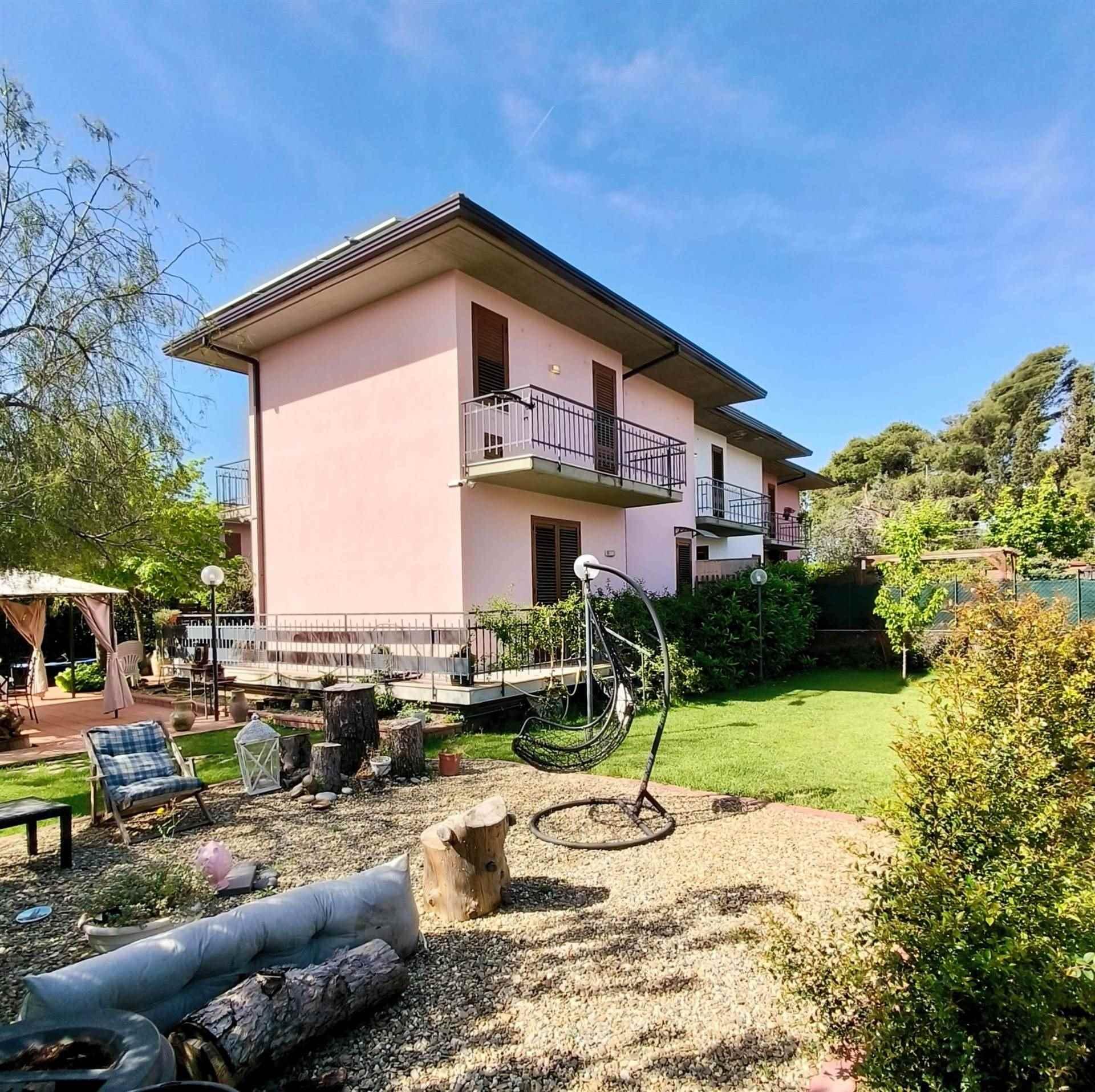 Villa a schiera in Via Giovanni Fattori, Mascalucia