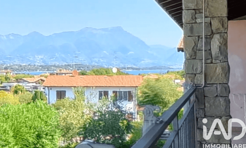 Trilocale in Via delle Margherite, Manerba del Garda — foto 2 di 5
