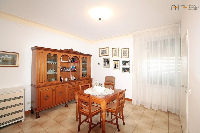 Casa indipendente in Via Adamello 22, San Benedetto del Tronto