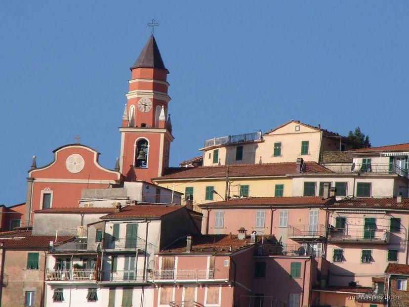 Trilocale, Follo