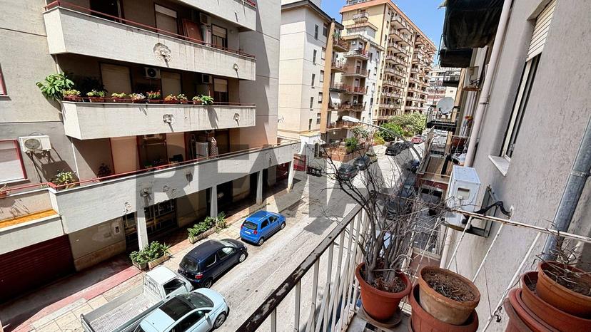 Trilocale in Via Ammiraglio Persano 7, Palermo