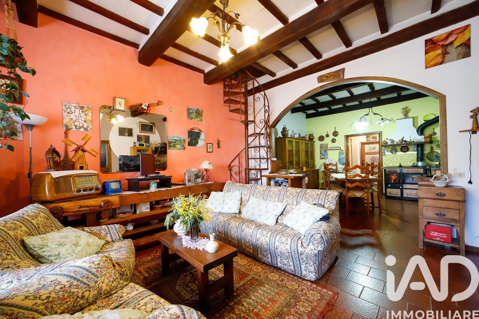 Villa in Via Azzarese 65, Santa Fiora