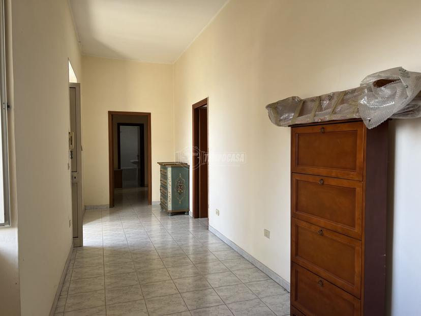 Trilocale in Via Alessandro Bisceglia 56, Aversa — foto 3 di 5