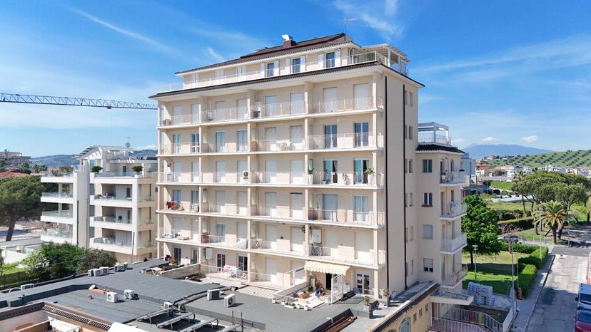 Trilocale in Via Gaetano Donizetti 1, San Benedetto del Tronto — foto 3 di 5