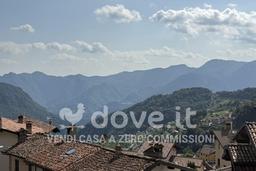 Quadrilocale in Via Villa 27, Dossena