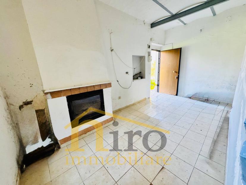 Casa indipendente in Viale Italia 150, Collecorvino — foto 3 di 5