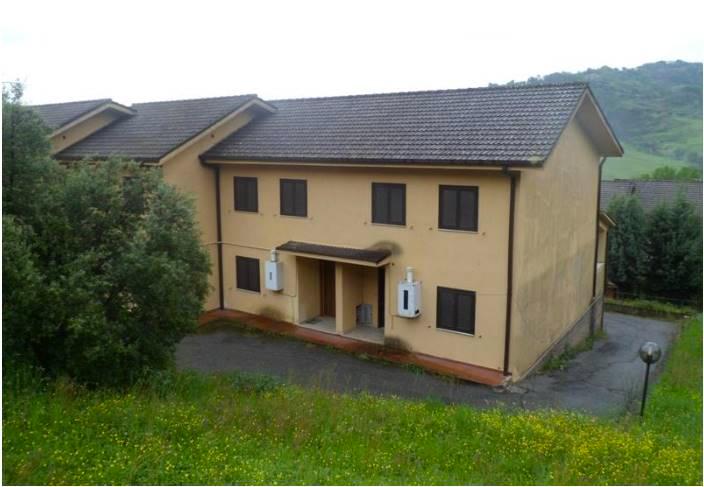 Villa a schiera in Via Manzoni, Rende