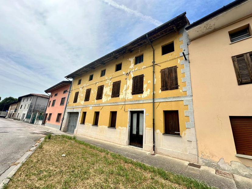 Rustico in Piazza San Valentino 30, Basiliano — foto 2 di 5