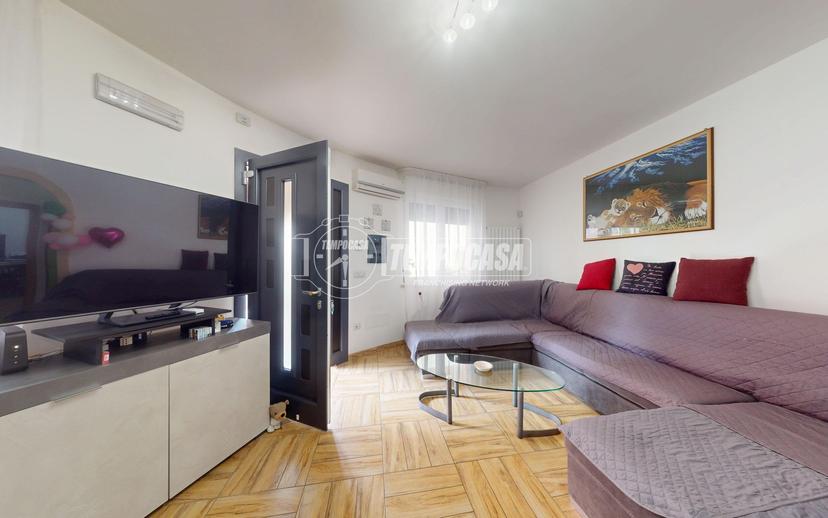 Villa in Via Giosuè Carducci 28, Aradeo — foto 4 di 5
