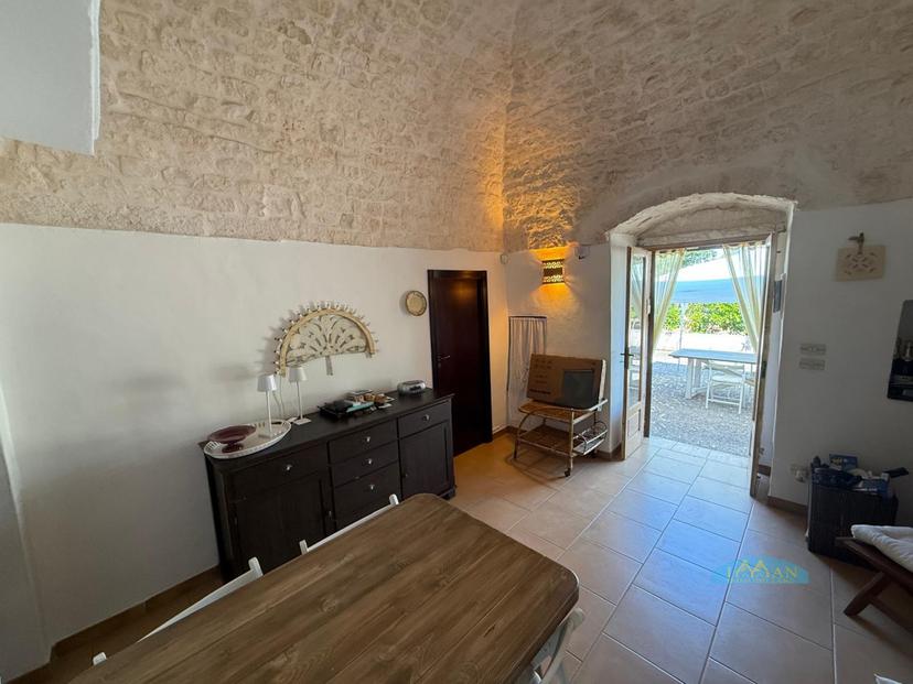 Casale in Contrada Ulmo, Ceglie Messapica — foto 2 di 5
