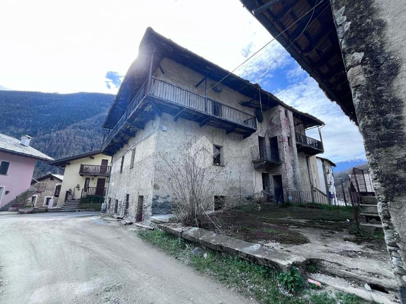 Rustico in Frazione Capoluogo 14, Valpelline — foto 4 di 5