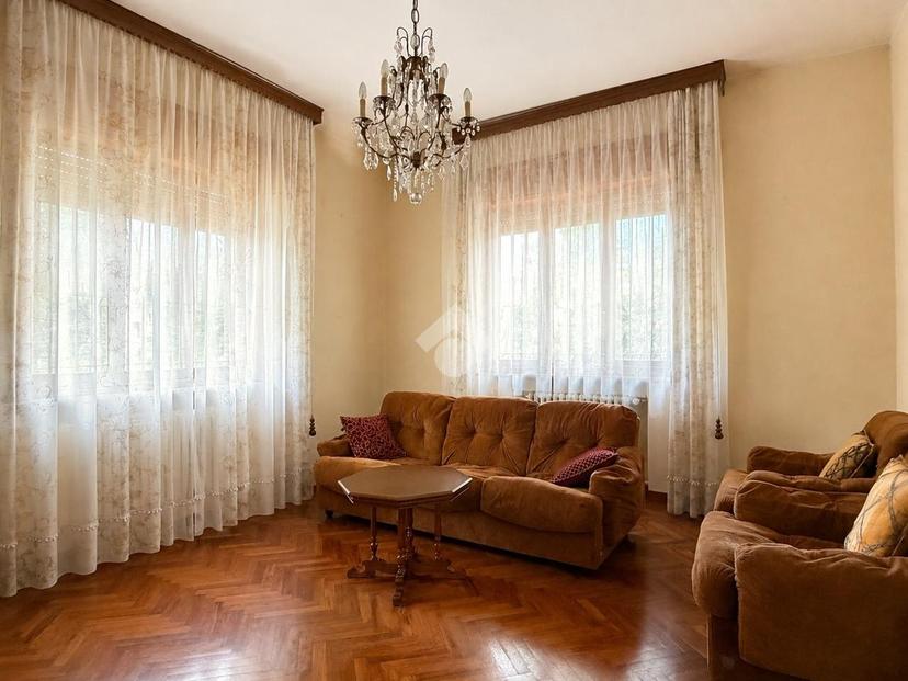 Villa in Via della Repubblica 41, Cavriago