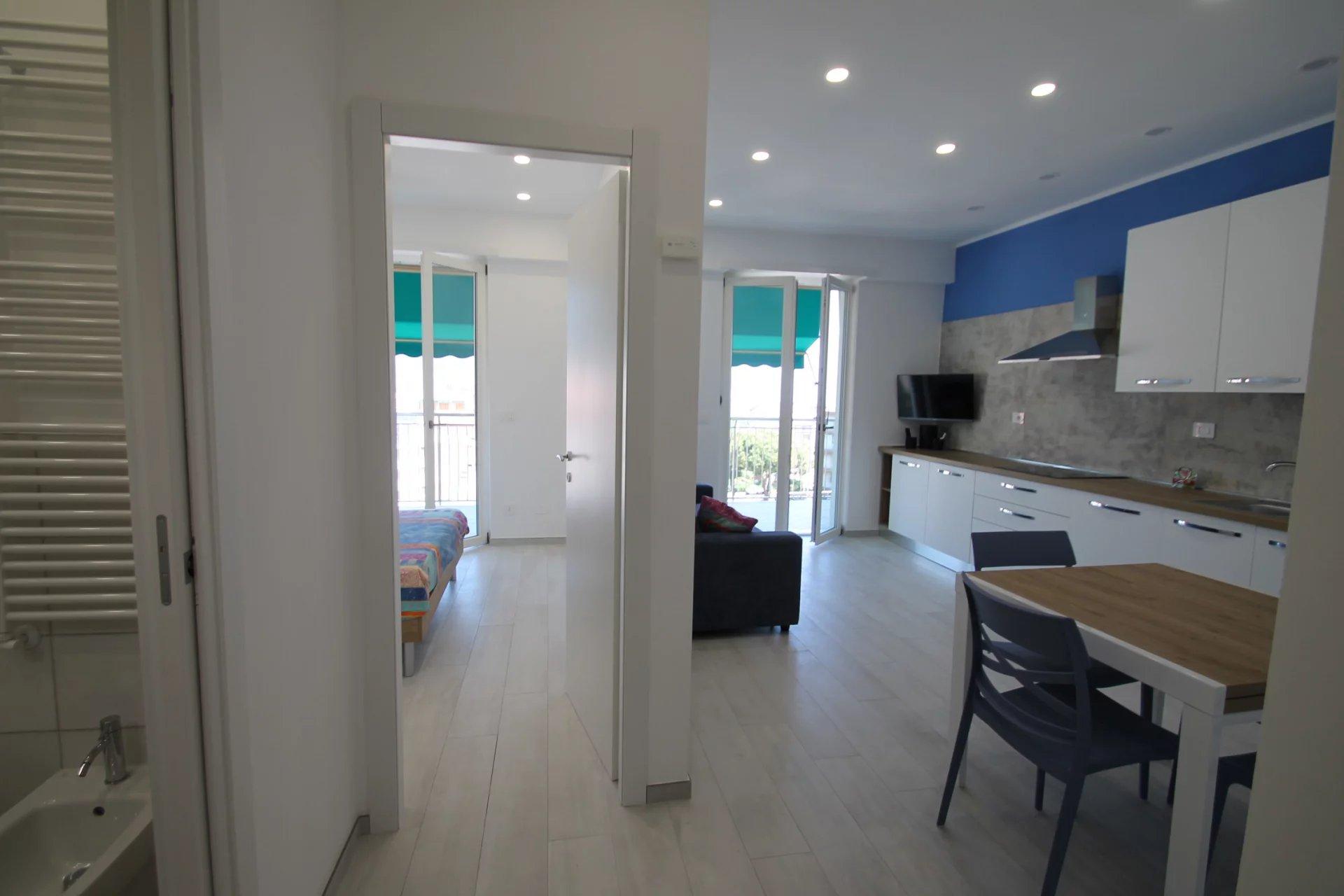 Bilocale in Via Montevideo, 6, Borghetto Santo Spirito