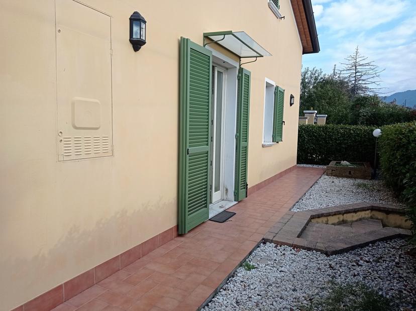 Bilocale, Sarzana
