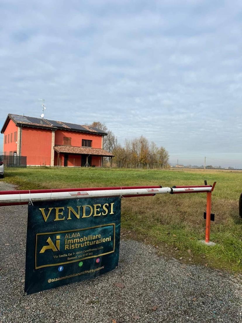 Appartamento in Via Commenda, Castelfranco Emilia — foto 5 di 5