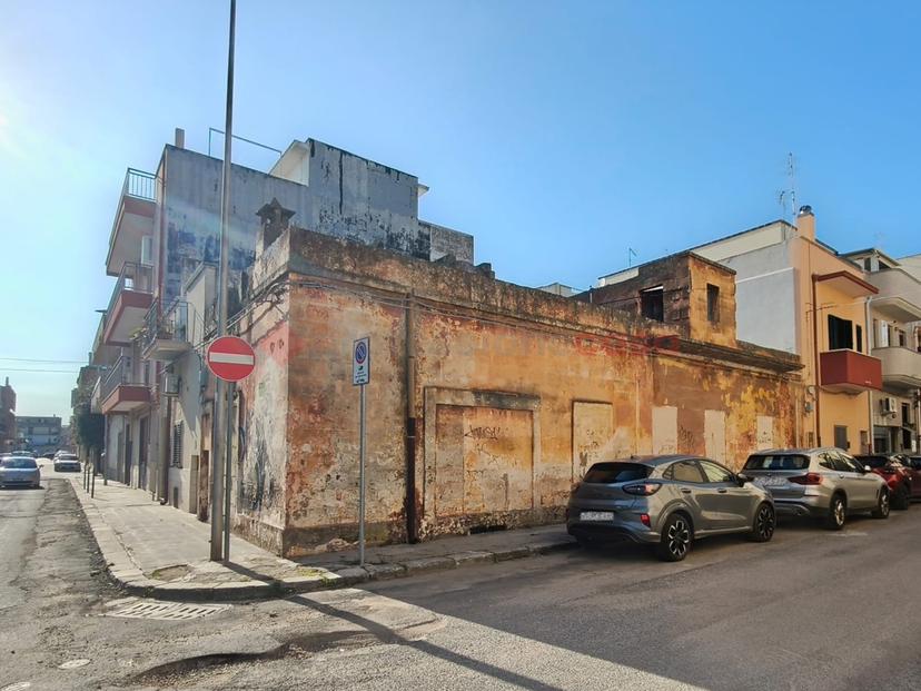 Casa indipendente in Via Palermo Ang. Via Taranto Snc, Grottaglie — foto 3 di 5