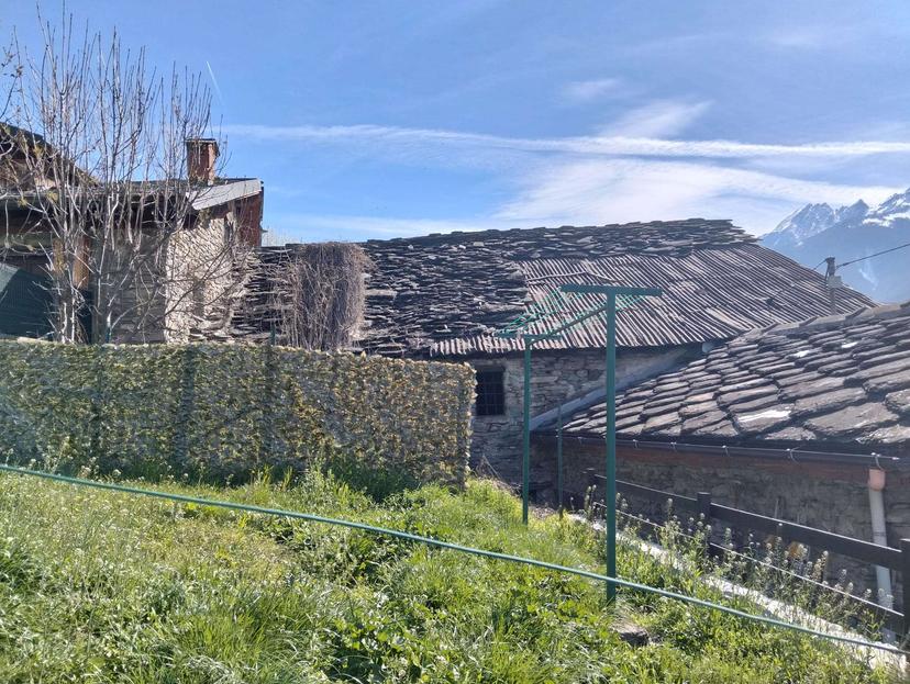 Casa indipendente in Località Rovarey, Nus — foto 2 di 5