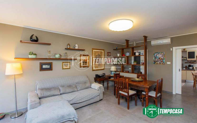 Villa a schiera in Via Strera 123/R, Oleggio — foto 3 di 5