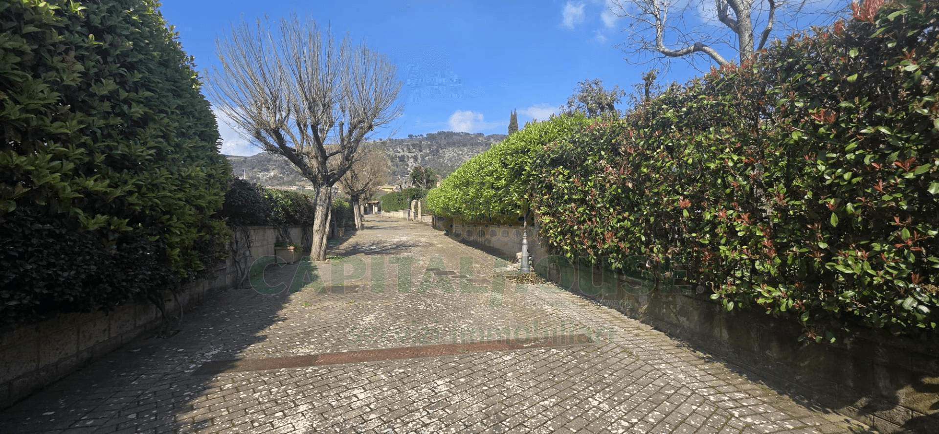 Villa in Via Emanuele De Cillis, Caserta