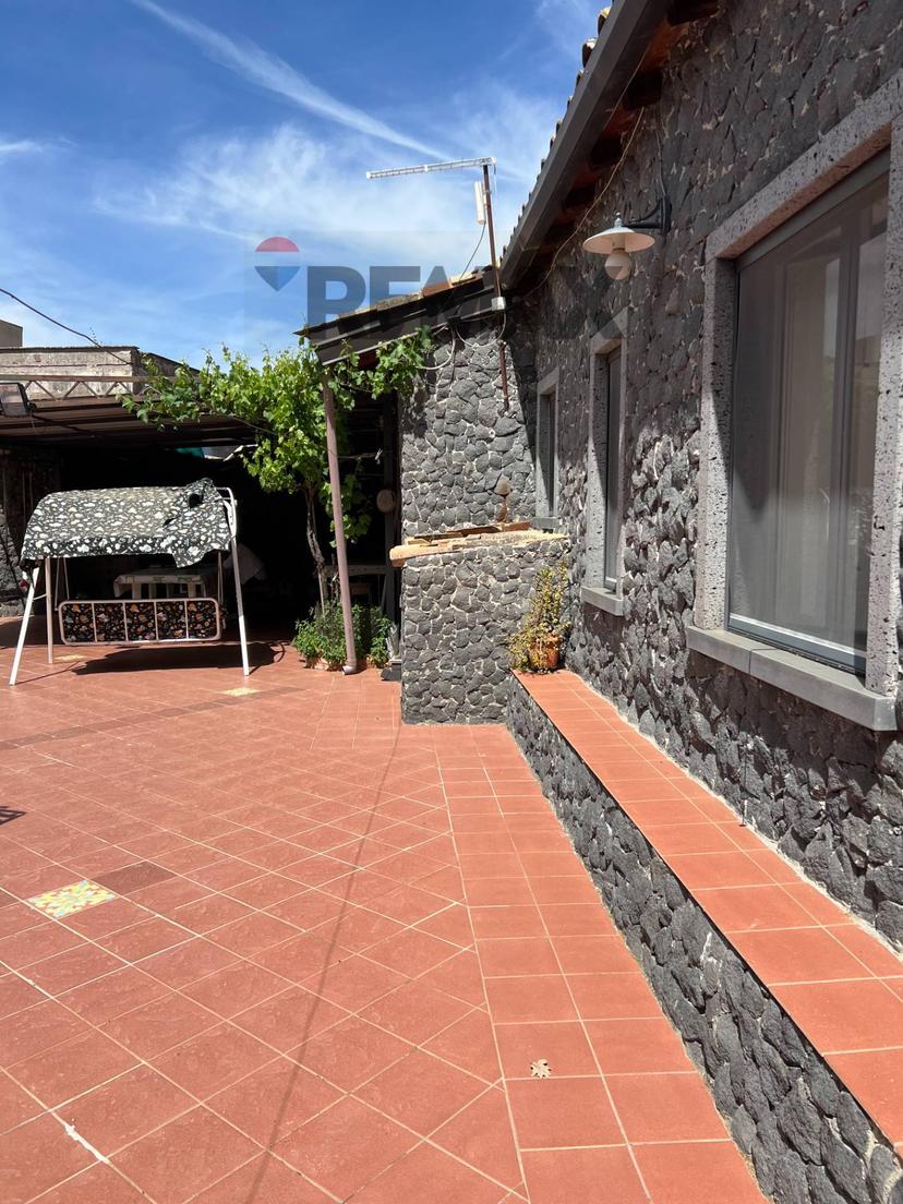 Villa in Via Cavaliere Bosco Sn, Santa Maria di Licodia — foto 4 di 5