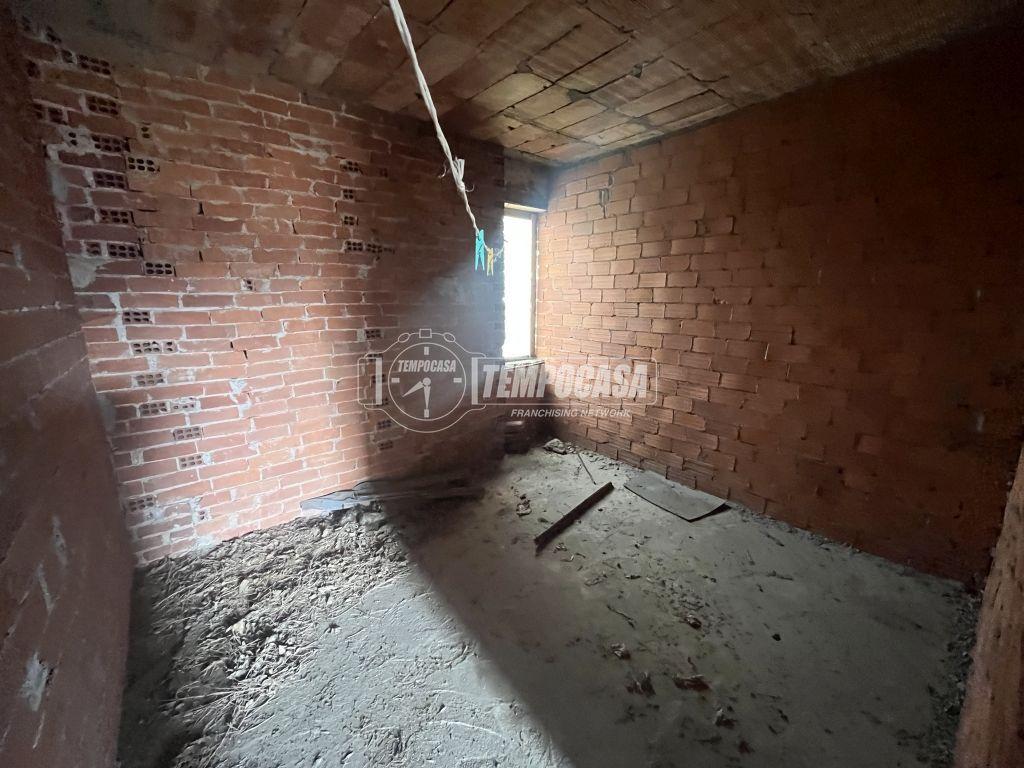 Casa indipendente in Via Umberto I 11, Val di Chy
