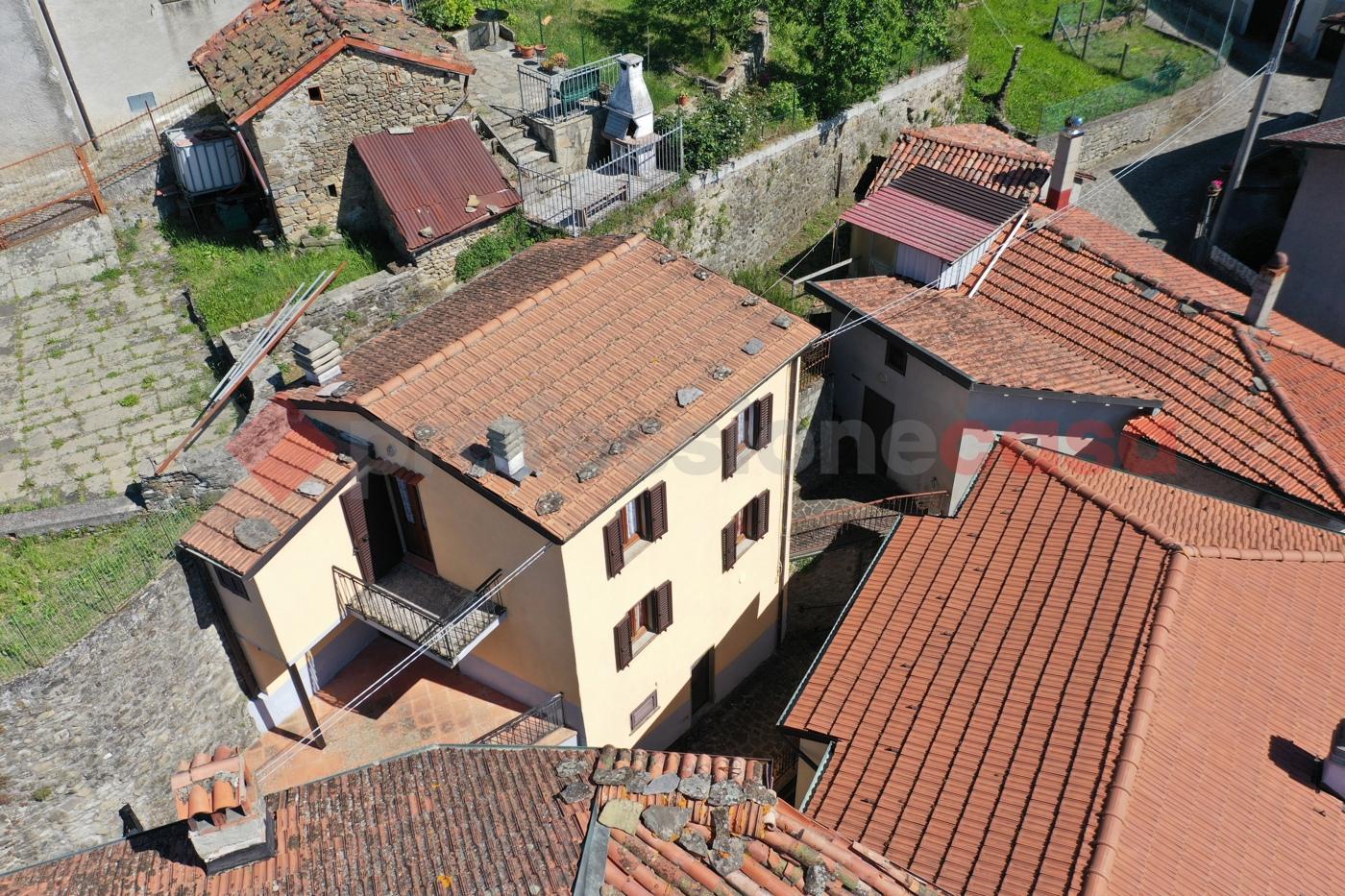Terratetto unifamiliare in Via dell'Argine Snc, San Romano in Garfagnana