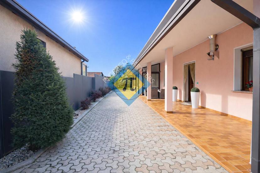Casa indipendente in Via Maniago 6, Cordenons — foto 3 di 5