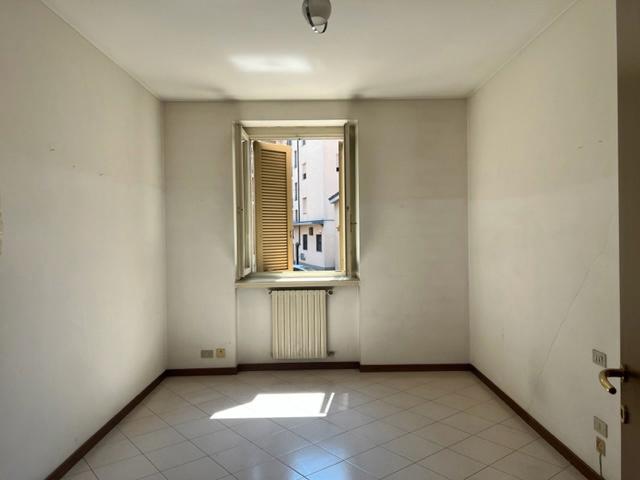 Trilocale in Via Vittorio Emanuele II 17, Ponte San Pietro — foto 3 di 5