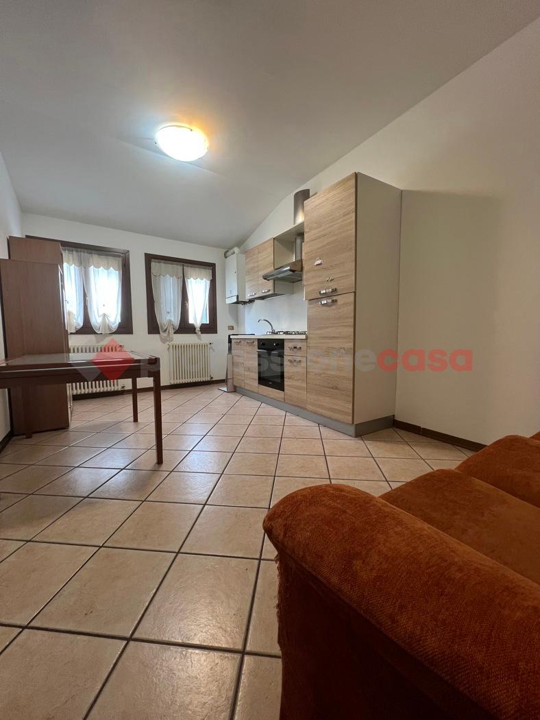 Bilocale in Via P.Perolari 32, Lendinara — foto 5 di 5