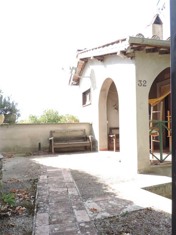 Trilocale in Strada Canale, Viterbo — foto 3 di 5