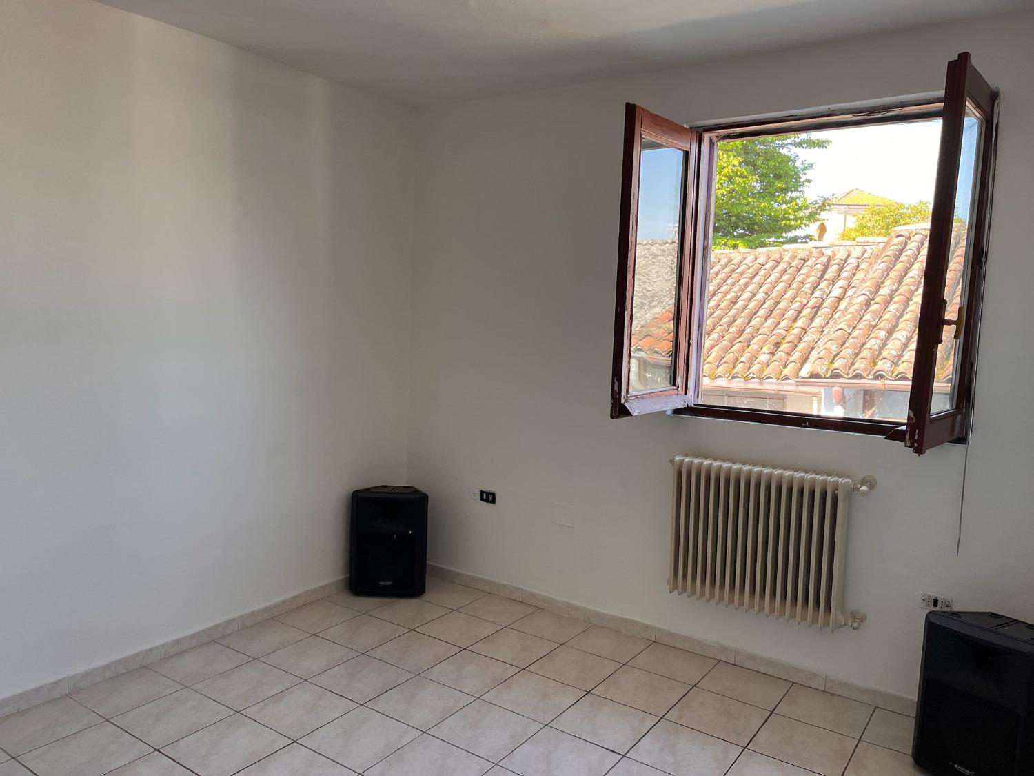 Trilocale in Via Adua, Caselle Landi