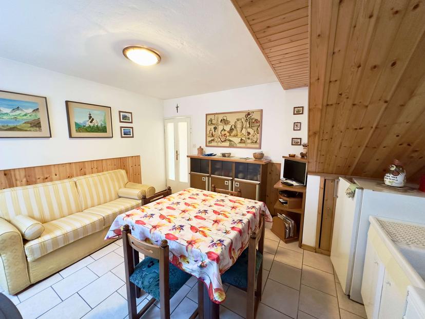 Porzione di casa in Via Vittorio Emanuele  19, Premana — foto 2 di 5