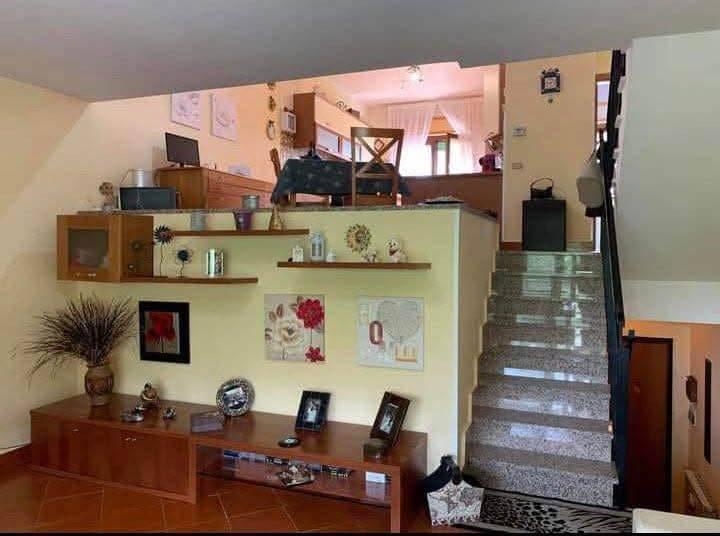Villa a schiera in Via Sicilia 82, Alatri — foto 2 di 5