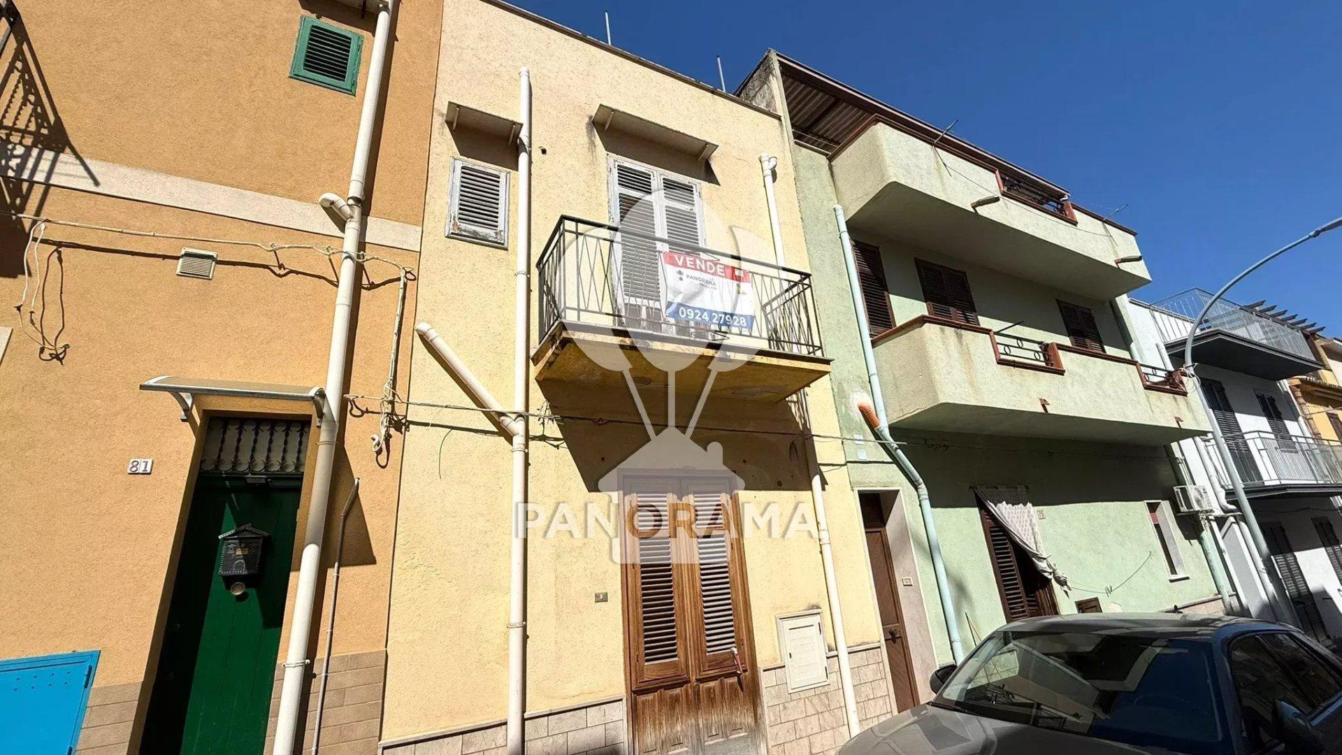 Casa indipendente in Via Galileo Galilei, Balestrate