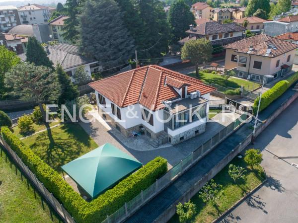 Villa in Via Monte Grappa 40, Carnago