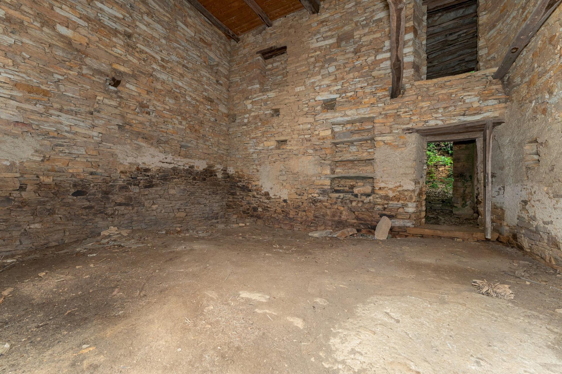 Casa indipendente in Via Bellini, Brondello