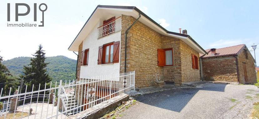 Villa in Via Scarrone 22, Serole — foto 2 di 5