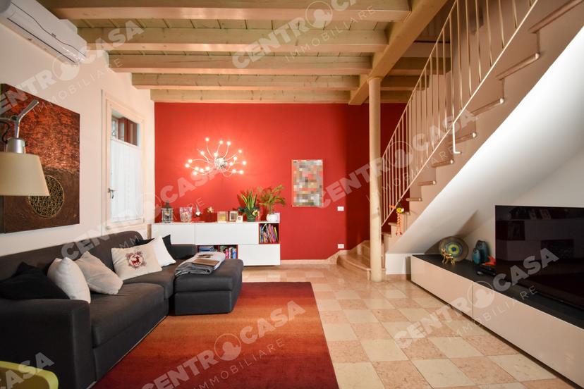 Villa in Via Cavour 2, Legnago — foto 3 di 5