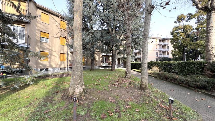 Trilocale in Via Grandi 10, Vimercate — foto 3 di 5