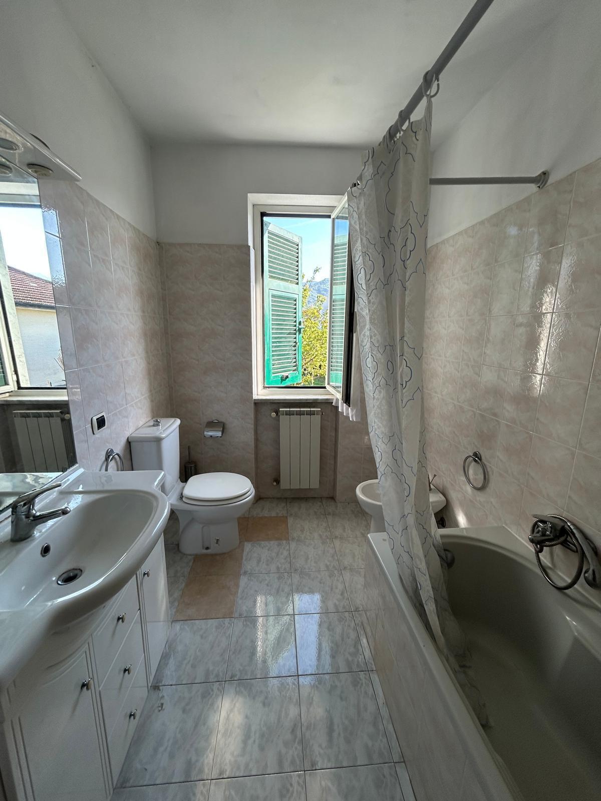 Trilocale, Castelnuovo Magra